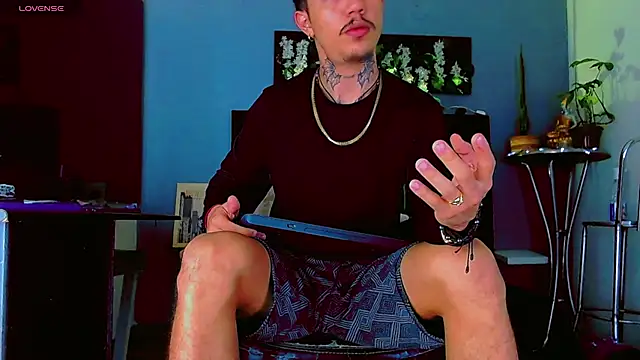 HannibalLester 라이브 XXX 채팅