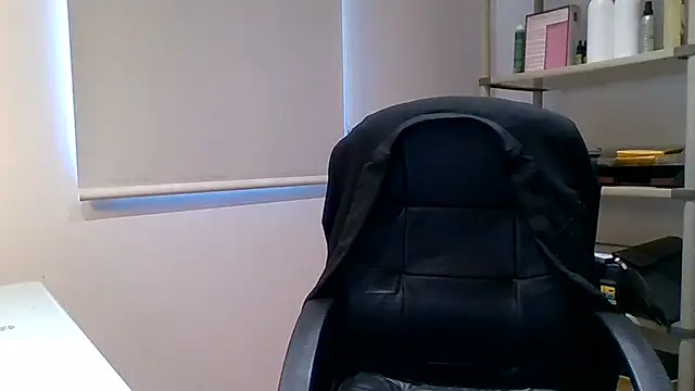 XXX chat uživo modela 66MA69