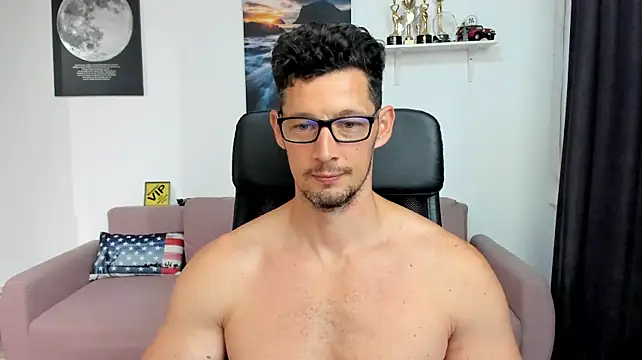 BrutusK08 Live XXX-Chat