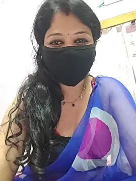 Priyaji7575 现场XXX聊天