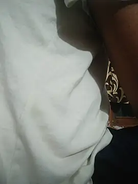 vardh0071 Show in webcam
