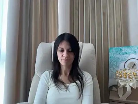 XXX chat uživo modela InjaAtHome