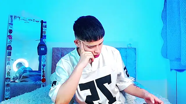 _justinmoon2 লাইভ XXX চ্যাট
