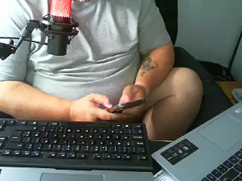 bigcuddlebear69er Live XXX-chat