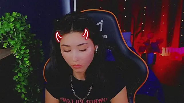 Živý XXX chat RedMidnight