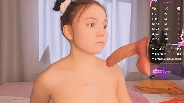 Tiny_Emmy's Live XXX Chat