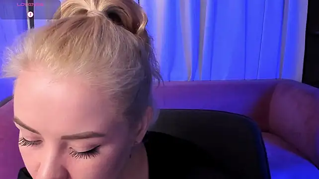 Czat XXX na żywo – StephanieSweety