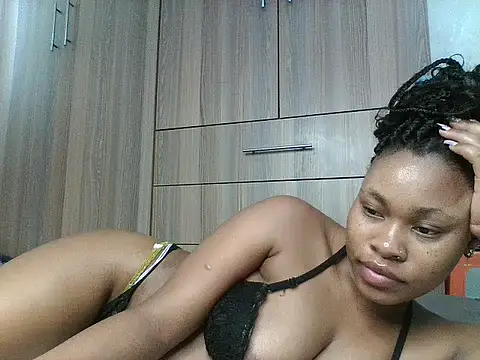 Czat XXX na żywo – Juicyy_afriq