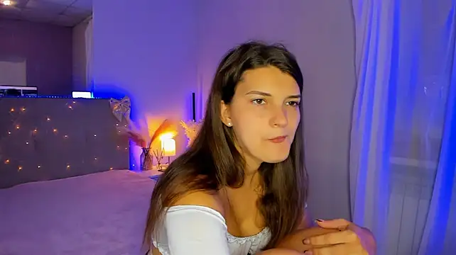 دردشة Laura_Leee الجنسية المباشرة