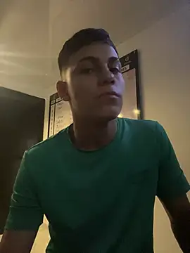 Ethanx18_ XXX чат на живо