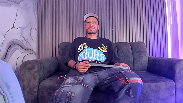 Chat XXX ao vivo de MatthewRoberts