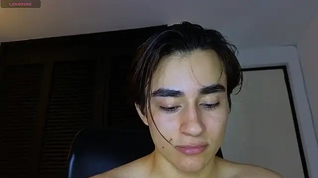 Chat XXX en directo de Connorr_01