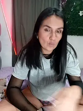 AlejandraCortez_ Live XXX-chat