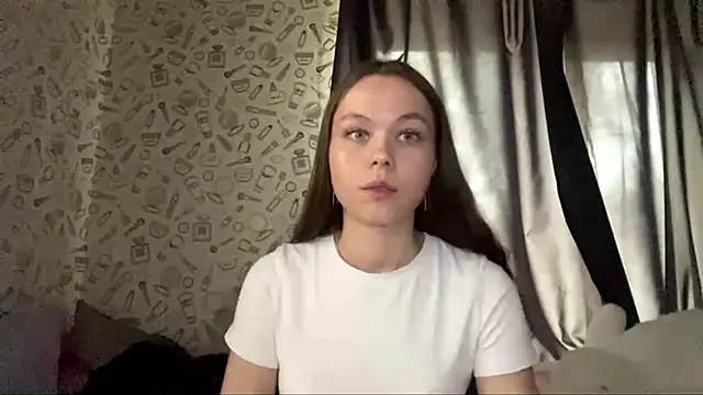 Chat +18 de SunkShigella ao vivo