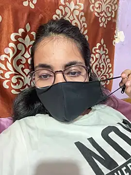 Sandhya_77's Live XXX Chat