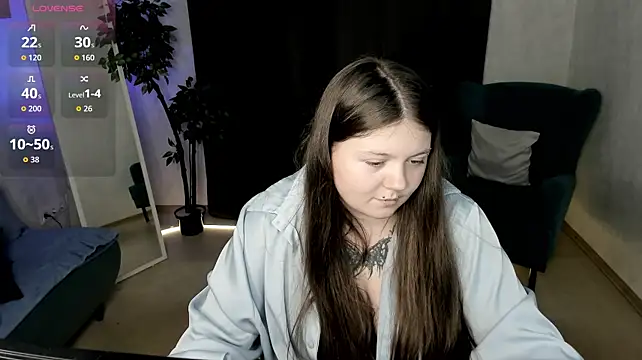 lovely_bloom XXX чат на живо