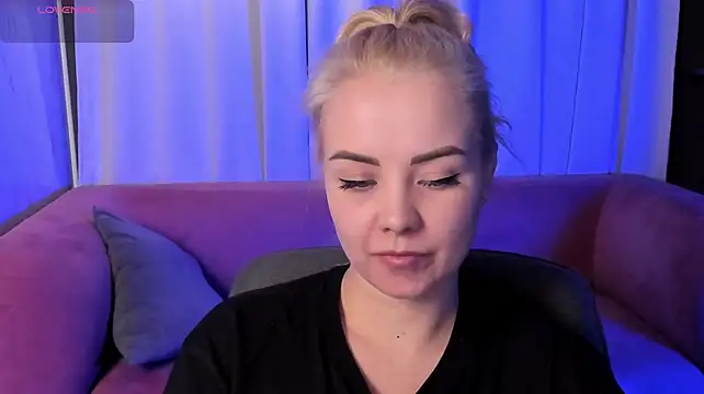 StephanieSweety élő XXX-chatje