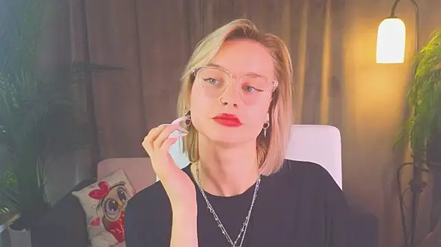 NoraMoreau Live XXX-Chat