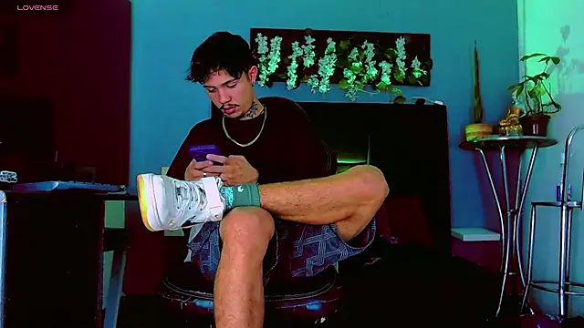 Chat XXX en directo de HannibalLester