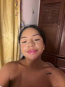 Evviiee_ Chat XXX in diretta