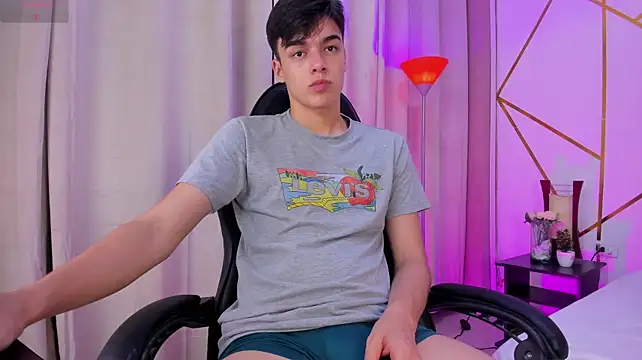 Gerony_'s Live XXX Chat