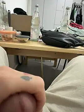 RealDeal2000xxxn Live XXX chat