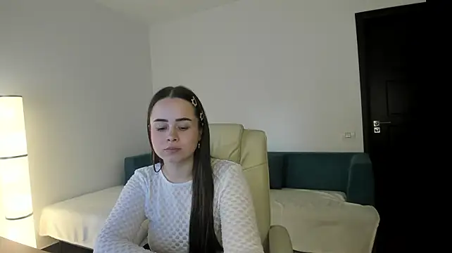 Онлайн чат XXX Sashavanee