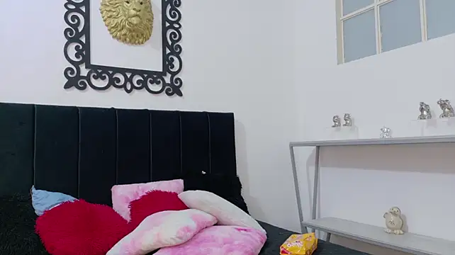 AriCole_ Webcam-Show