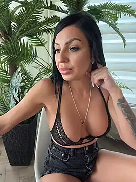 ReynaMorel লাইভ XXX চ্যাট