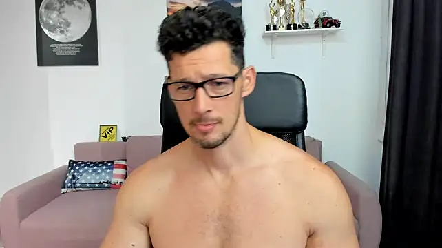 BrutusK08 Chat XXX live