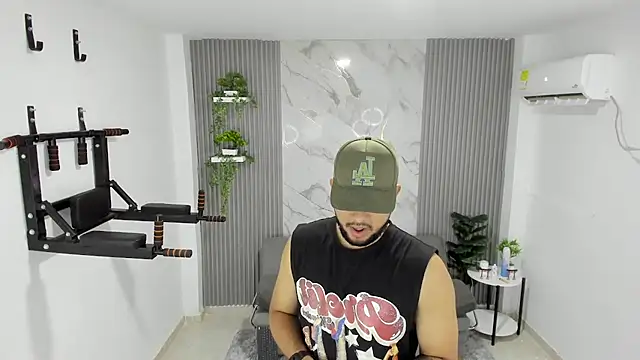 Živý XXX chat sir_max_hot
