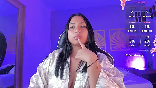 دردشة luccia_smith الجنسية المباشرة