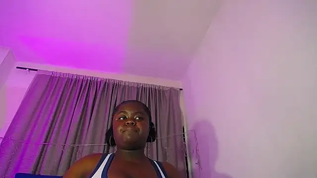 Chat +18 de neighbor-ebony ao vivo