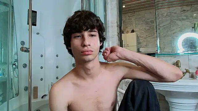 Vellum_Dusk – webcam-show