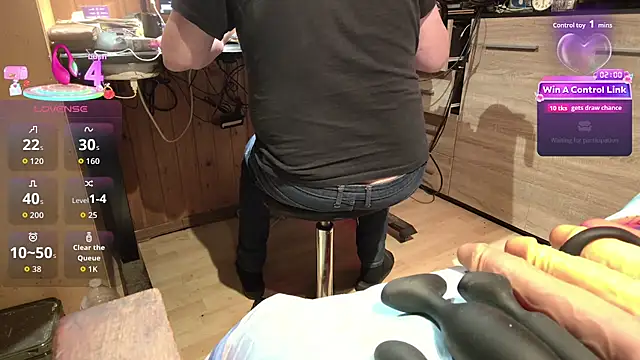 misteryman1956 Adlı Modelin Canlı XXX Sohbeti