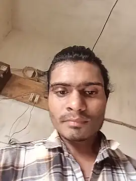 Yash_Sharma18 Live XXX-Chat