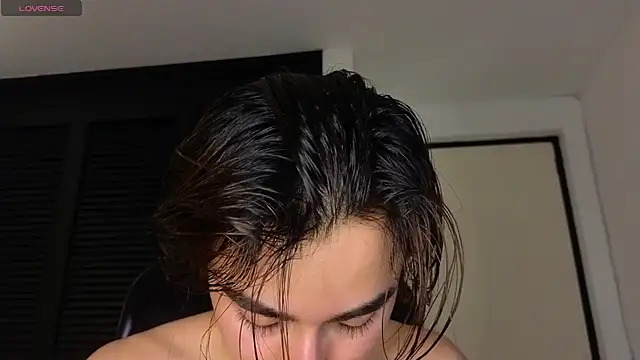 Chat +18 de Connorr_01 ao vivo