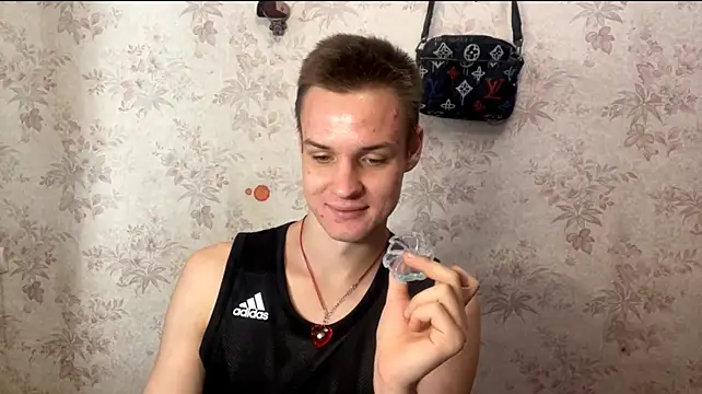 BigBabyMax live XXX chat
