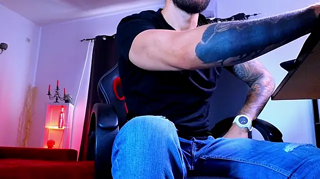 Chatroom XXX en direct de MightyAaron66