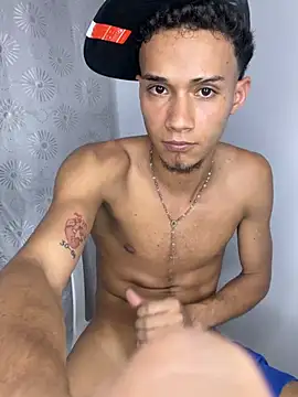 friends_lust_latinのウェブカメラショー