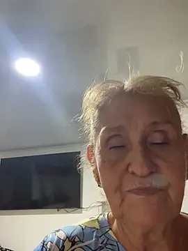Онлайн чат XXX DulceDiaz
