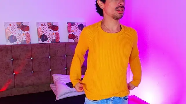 צ'אט XXX בשידור חי של Ethan_Briggs_
