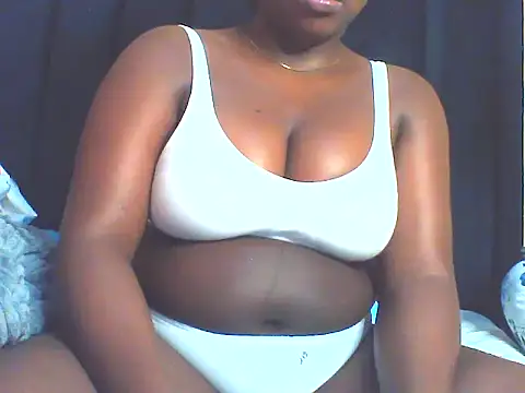 EboniesBelle 即時 XXX 聊天