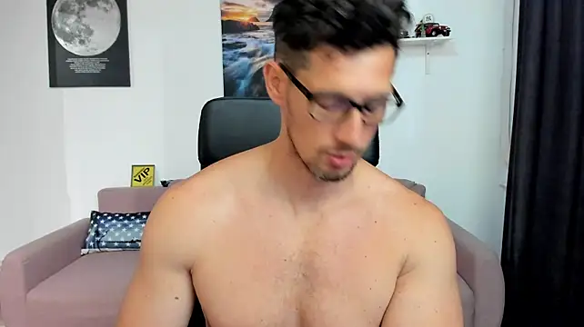 BrutusK08 live XXX chat