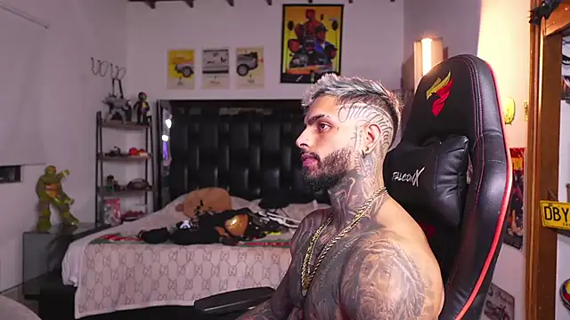 Chat XXX Live logan_hugh8