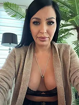 Chat XXX en directo de ReynaMorel