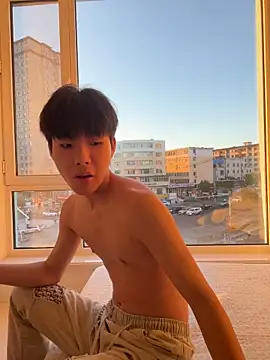 guoguo18 live XXX chat