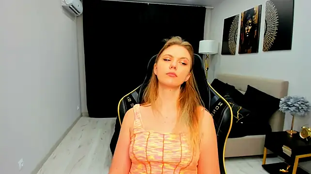 Strawberrye's Live XXX Chat
