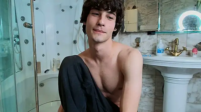 Vellum_Dusk – webcam-show