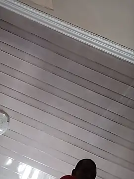 MUHDIC Adlı Modelin Canlı XXX Sohbeti